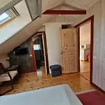 Piibelehe Guest Pensjonat Kuressaare