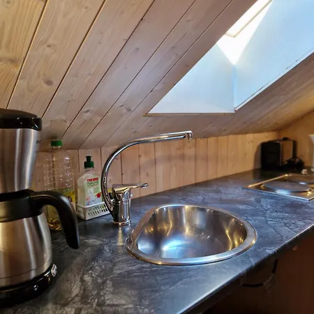 Piibelehe Garden Guesthouse & Caravan Park Kuressaare