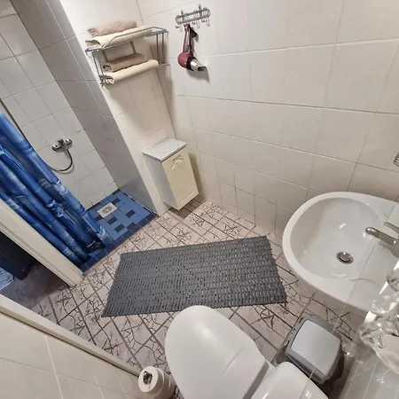 Casa de hóspedes Piibelehe Garden Guesthouse & Caravan Park Kuressaare