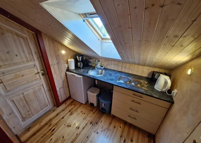 Piibelehe Guest * Kuressaare