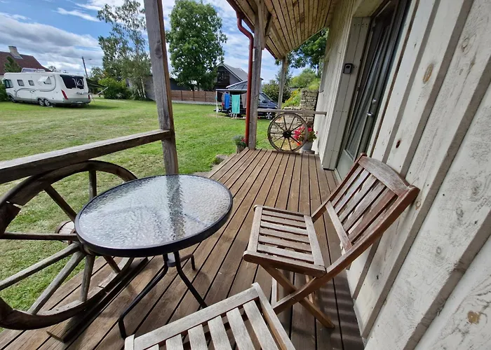 Piibelehe Guest Gostinjska kuća Kuressaare